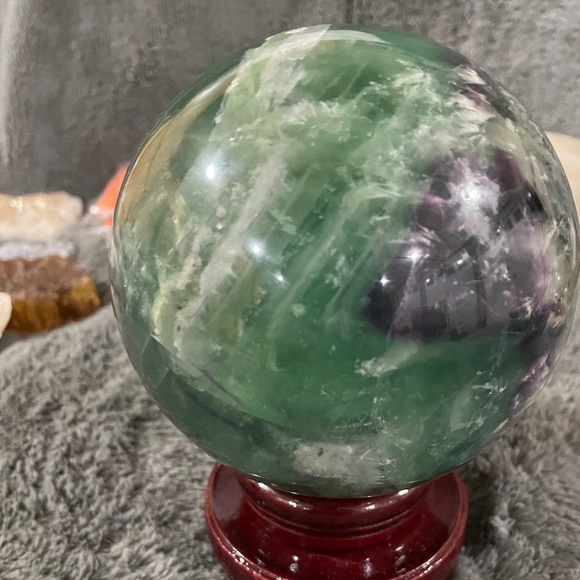 STEAL!!Green and Purple 5” “FEATHER” (rare) FLUORITE sphere with stand! - Picture 1 of 12